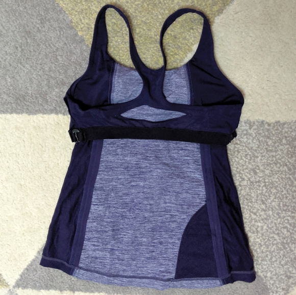Lululemon Racerback Tank - Size 6 - Picture 5 of 8